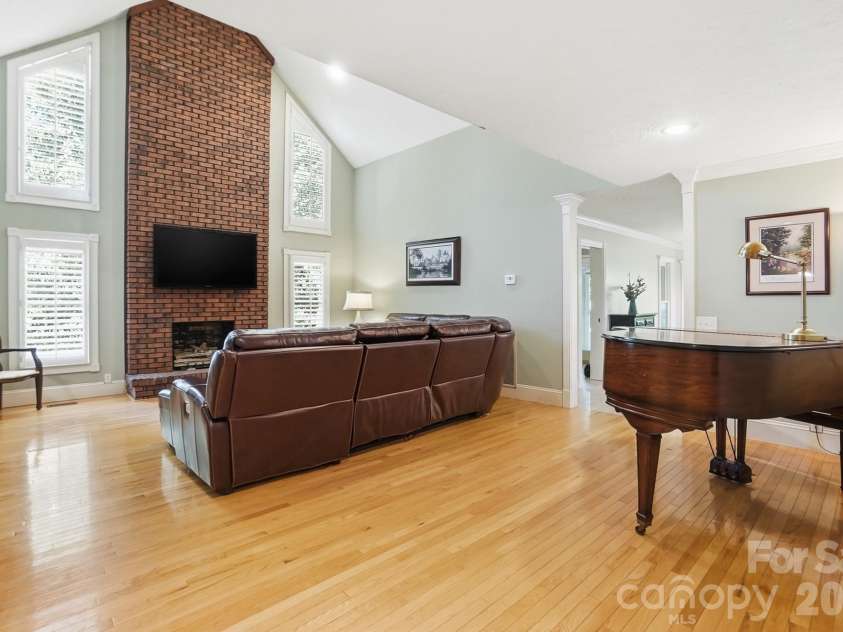 846 Windy Oaks Way, Van Wyck, SC 29720.  MLS# CAR4372947, YatesRealty ID 22450. 