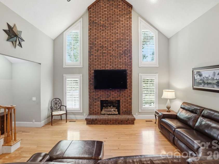 846 Windy Oaks Way, Van Wyck, SC 29720.  MLS# CAR4372947, YatesRealty ID 22450. 
