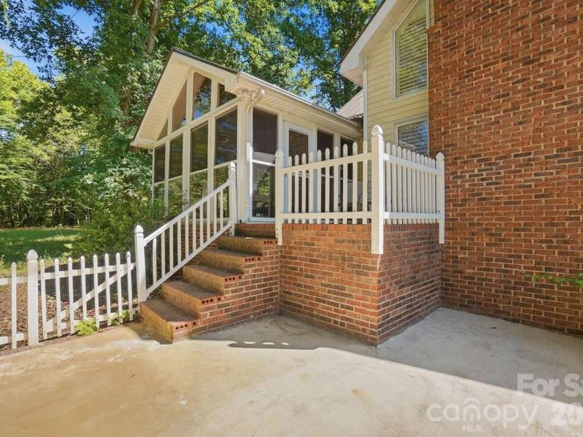 846 Windy Oaks Way, Van Wyck, SC 29720.  MLS# CAR4372947, YatesRealty ID 22450. 