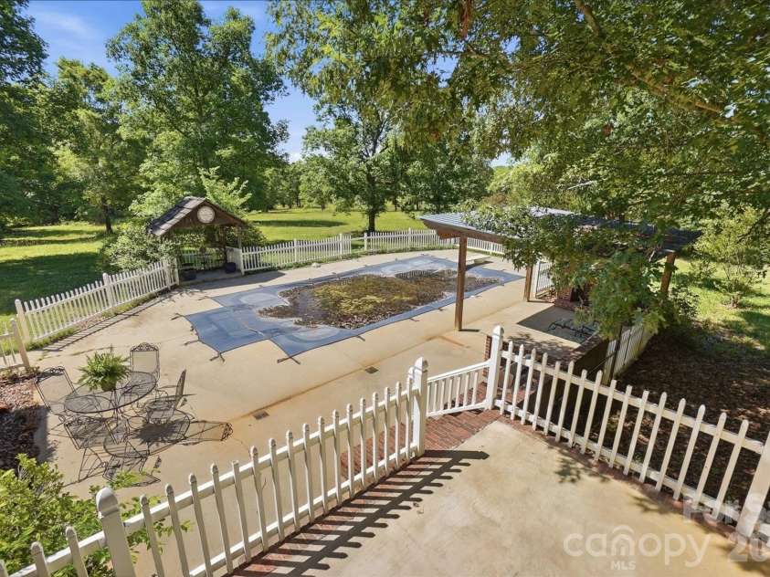 846 Windy Oaks Way, Van Wyck, SC 29720.  MLS# CAR4372947, YatesRealty ID 22450. 