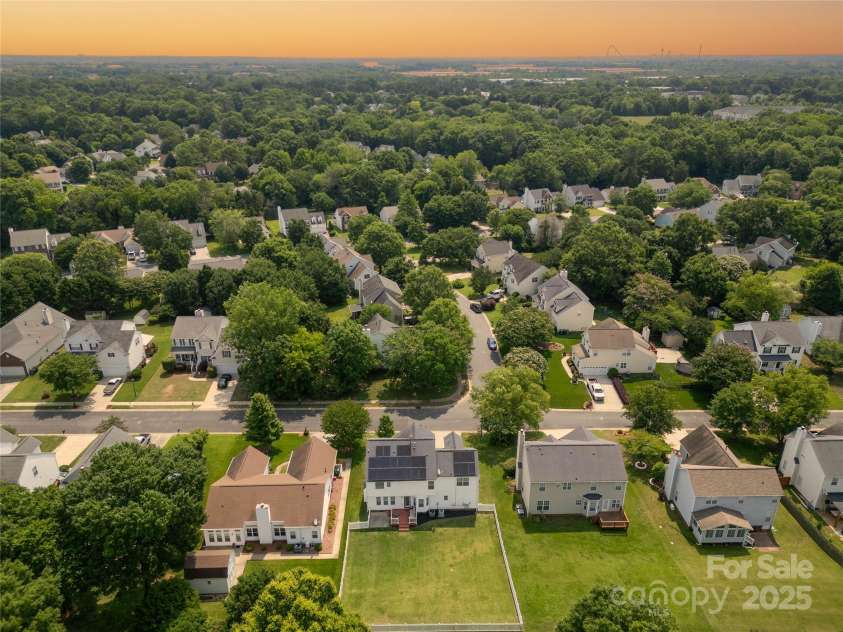 12303 Shadow Ridge Lane, Charlotte, NC 28273.  MLS# CAR4264466, YatesRealty ID 22451. 