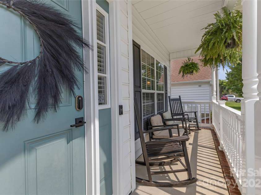 12303 Shadow Ridge Lane, Charlotte, NC 28273.  MLS# CAR4264466, YatesRealty ID 22451. Covered Porch