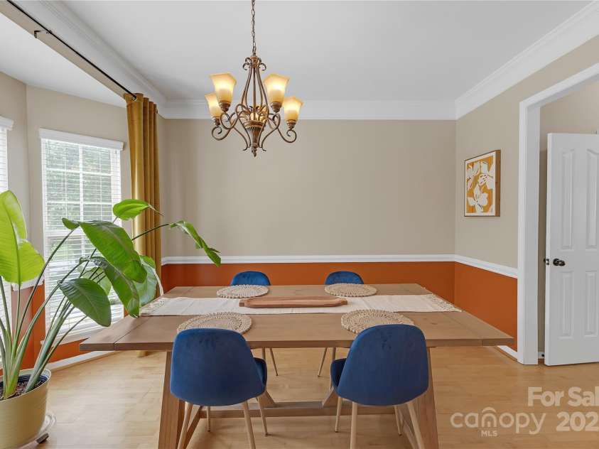 12303 Shadow Ridge Lane, Charlotte, NC 28273.  MLS# CAR4264466, YatesRealty ID 22451. Dining Room