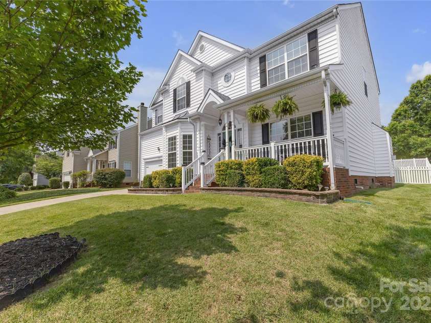 12303 Shadow Ridge Lane, Charlotte, NC 28273.  MLS# CAR4264466, YatesRealty ID 22451. Front of Home
