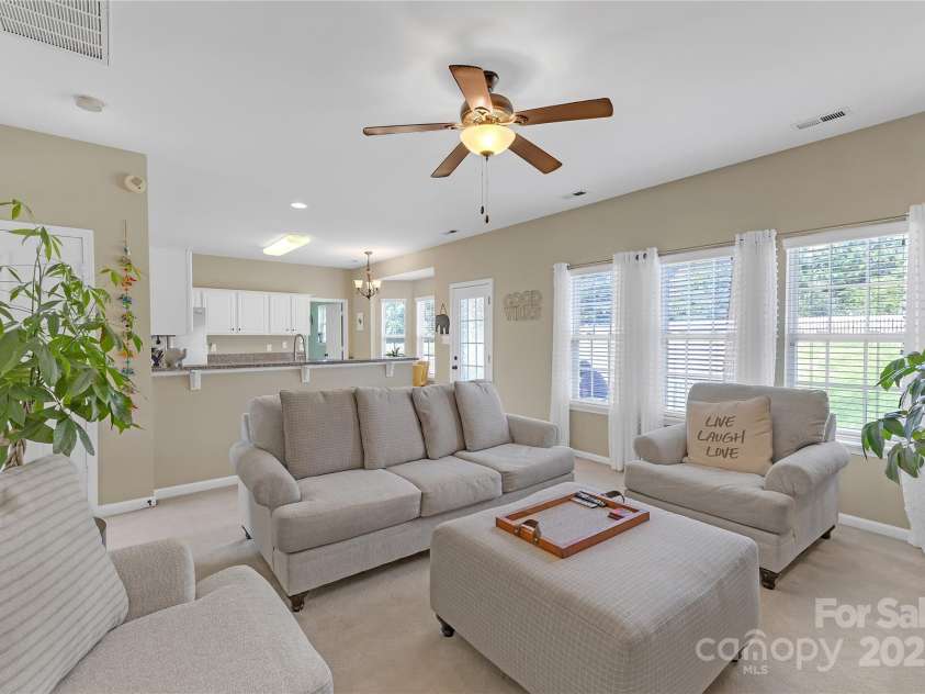 12303 Shadow Ridge Lane, Charlotte, NC 28273.  MLS# CAR4264466, YatesRealty ID 22451. Living Area