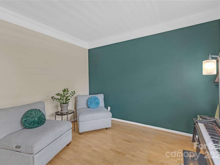 12303 Shadow Ridge Lane, Charlotte, NC 28273.  MLS# CAR4264466, YatesRealty ID 22451. Office/Flex