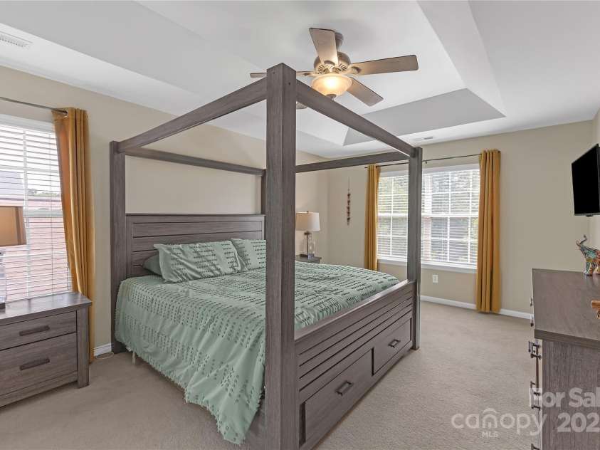 12303 Shadow Ridge Lane, Charlotte, NC 28273.  MLS# CAR4264466, YatesRealty ID 22451. Primary Bedroom