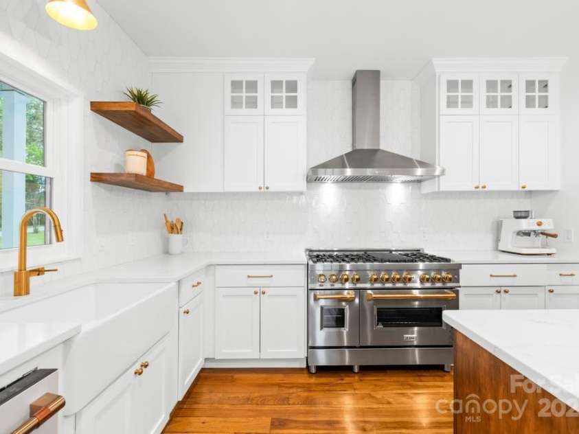 170 Della Drive, Statesville, NC 28625.  MLS# CAR4239883, YatesRealty ID 22452. 