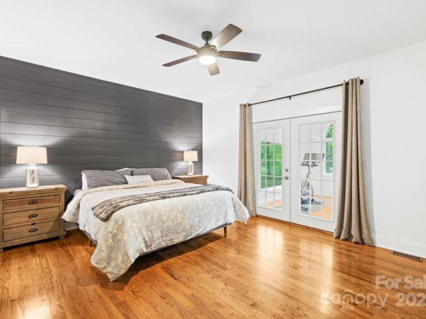 170 Della Drive, Statesville, NC 28625.  MLS# CAR4239883, YatesRealty ID 22452. 