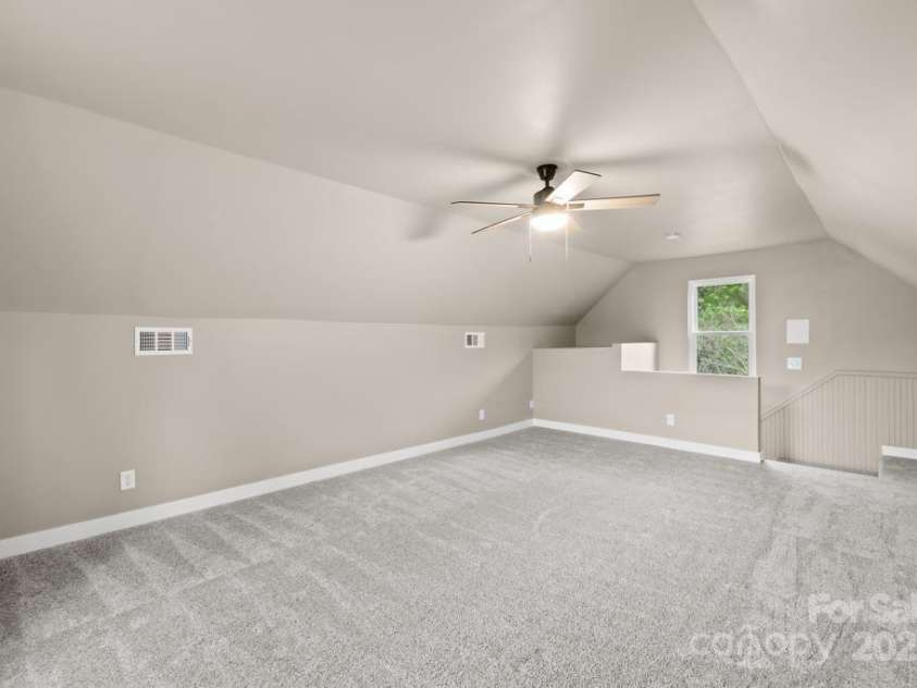 170 Della Drive, Statesville, NC 28625.  MLS# CAR4239883, YatesRealty ID 22452. 