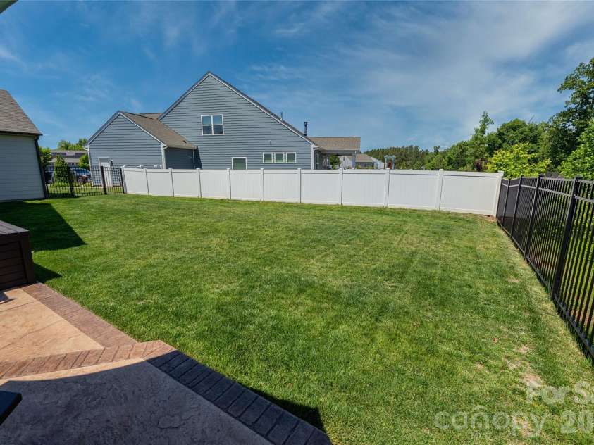 4094 Clapton Drive, Lancaster, SC 29720.  MLS# CAR4376129, YatesRealty ID 22452. 