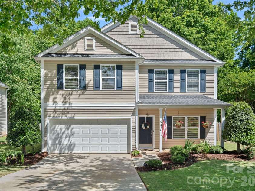 3951 Parkers Ferry Road, Fort Mill, SC 29715.  MLS# CAR4380191, YatesRealty ID 22453. 