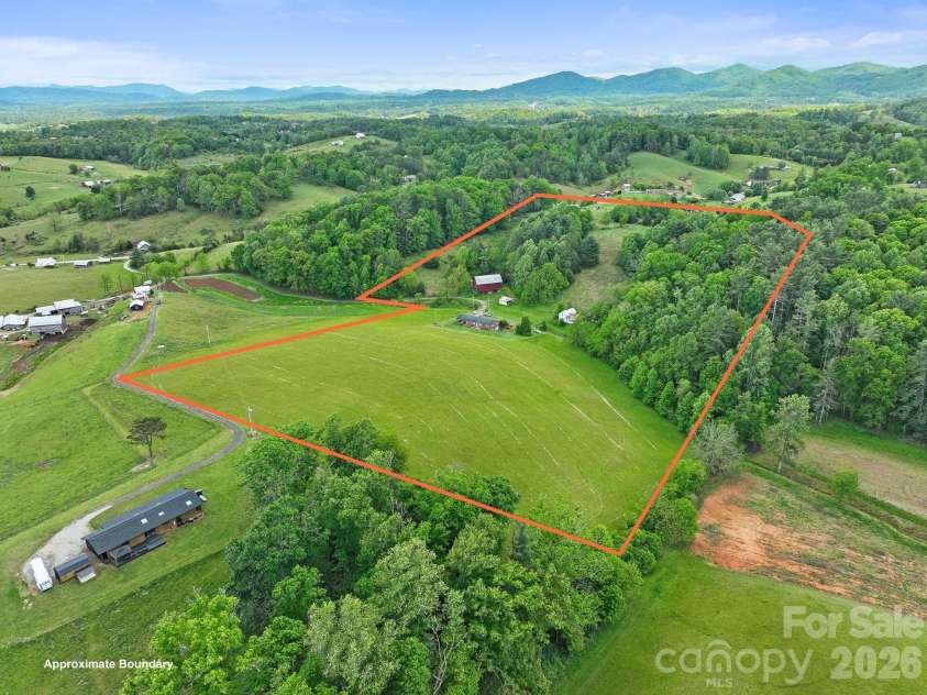 52 Will Smith Lane, Leicester, NC 28748.  MLS# CAR4379317, YatesRealty ID 22454. Estimation of property lines.