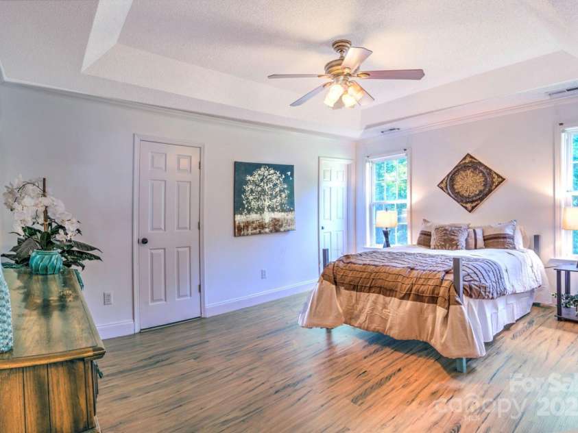 5437 Mallard Lane, Gastonia, NC 28052.  MLS# CAR4273563, YatesRealty ID 22454. 