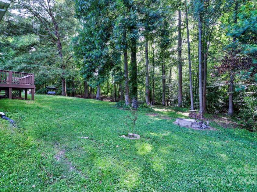 5437 Mallard Lane, Gastonia, NC 28052.  MLS# CAR4273563, YatesRealty ID 22454. 