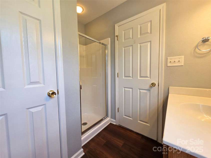 7315 Fig Lane, Charlotte, NC 28215.  MLS# CAR4273557, YatesRealty ID 22455. 