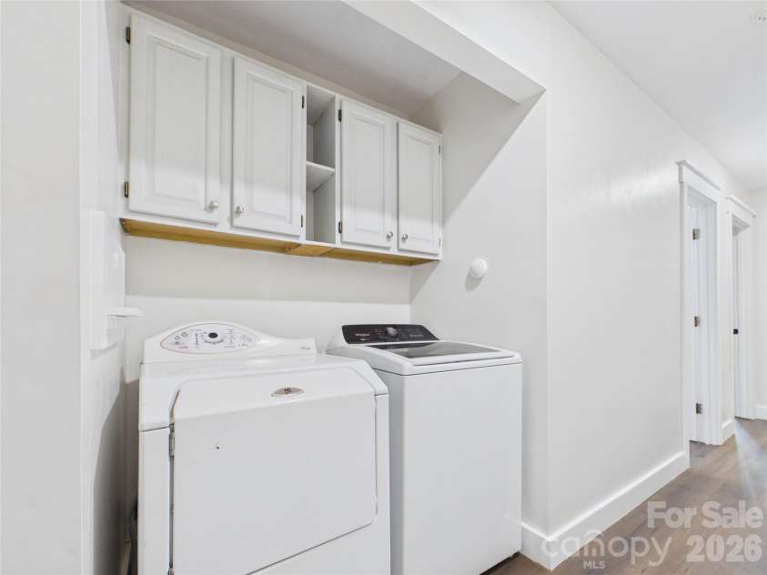 636 Wilderness Trail, Denver, NC 28037.  MLS# CAR4375379, YatesRealty ID 22456. Laundry closet before doors.
