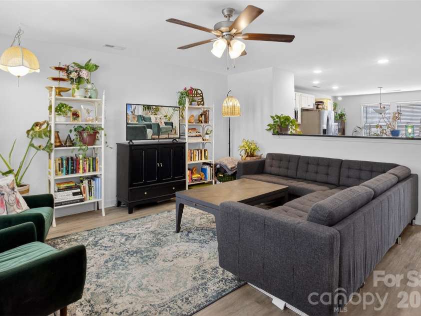 1526 Shepard Street, Kannapolis, NC 28083.  MLS# CAR4336339, YatesRealty ID 22458. 