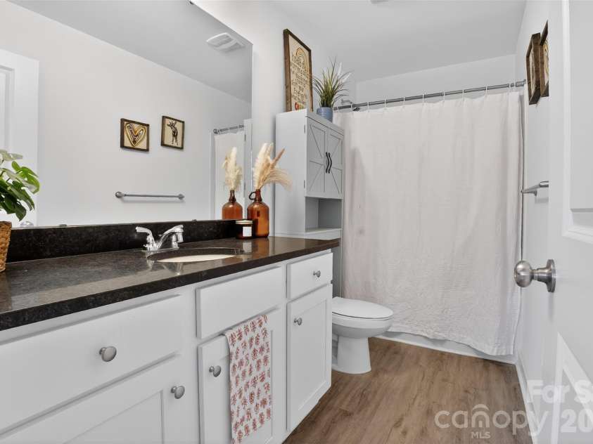1526 Shepard Street, Kannapolis, NC 28083.  MLS# CAR4336339, YatesRealty ID 22458. Secondary Bathroom