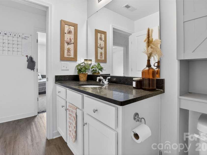 1526 Shepard Street, Kannapolis, NC 28083.  MLS# CAR4336339, YatesRealty ID 22458. Secondary Bathroom