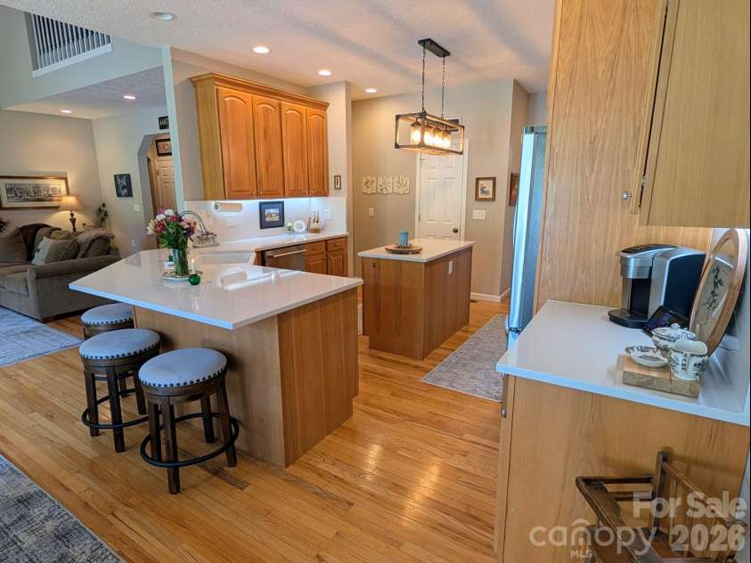 96 Buckeye Branch Drive, Clyde, NC 28721.  MLS# CAR4381986, YatesRealty ID 22459. 