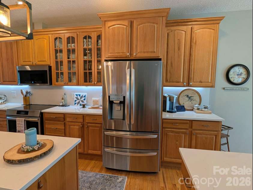 96 Buckeye Branch Drive, Clyde, NC 28721.  MLS# CAR4381986, YatesRealty ID 22459. 