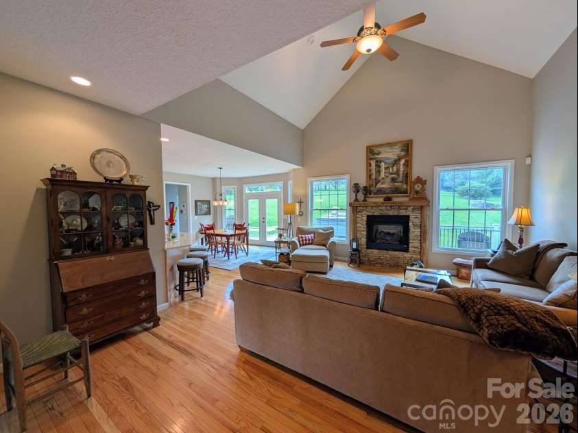 96 Buckeye Branch Drive, Clyde, NC 28721.  MLS# CAR4381986, YatesRealty ID 22459. 
