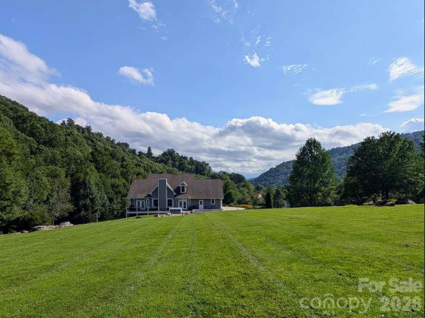 96 Buckeye Branch Drive, Clyde, NC 28721.  MLS# CAR4381986, YatesRealty ID 22459. 
