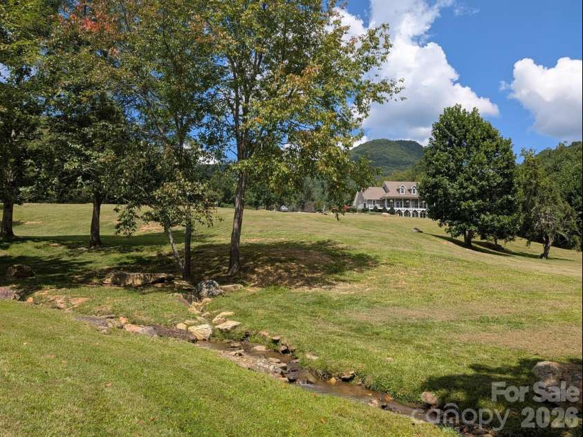 96 Buckeye Branch Drive, Clyde, NC 28721.  MLS# CAR4381986, YatesRealty ID 22459. 