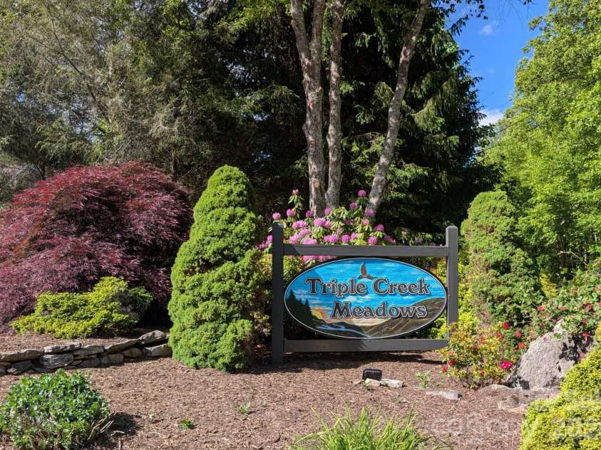 96 Buckeye Branch Drive, Clyde, NC 28721.  MLS# CAR4381986, YatesRealty ID 22459. 