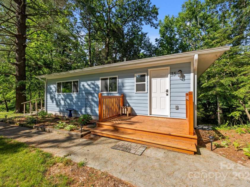35 Lakemont Cottage Trail, Flat Rock, NC 28731.  MLS# CAR4271770, YatesRealty ID 2246. 