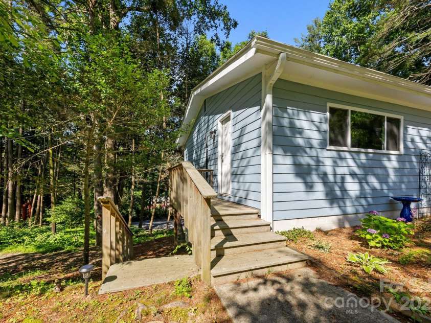 35 Lakemont Cottage Trail, Flat Rock, NC 28731.  MLS# CAR4271770, YatesRealty ID 2246. 