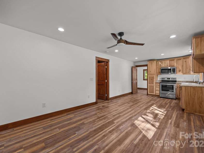 35 Lakemont Cottage Trail, Flat Rock, NC 28731.  MLS# CAR4271770, YatesRealty ID 2246. 