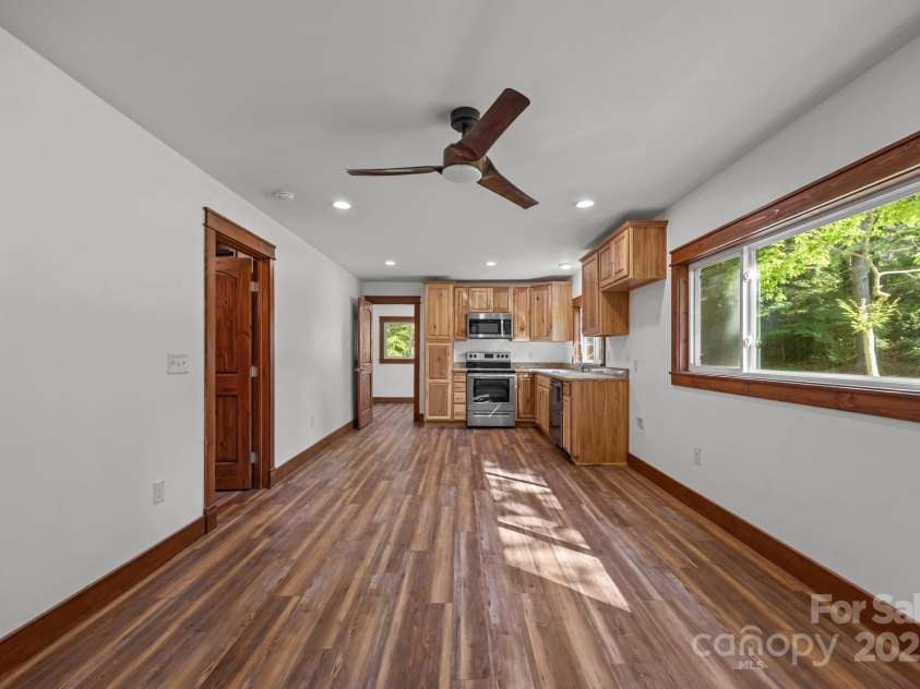 35 Lakemont Cottage Trail, Flat Rock, NC 28731.  MLS# CAR4271770, YatesRealty ID 2246. 