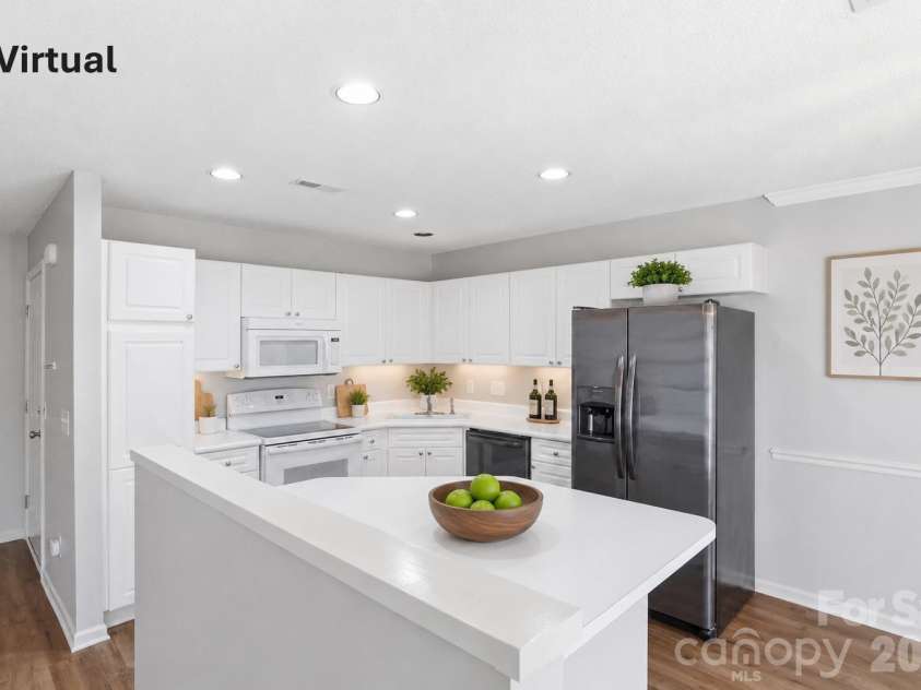 9415 Elizabeth Townes Lane, Charlotte, NC 28277.  MLS# CAR4380737, YatesRealty ID 22460. Kitchen virtual