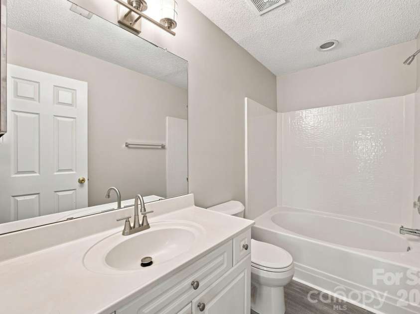 9415 Elizabeth Townes Lane, Charlotte, NC 28277.  MLS# CAR4413503, YatesRealty ID 22460. 