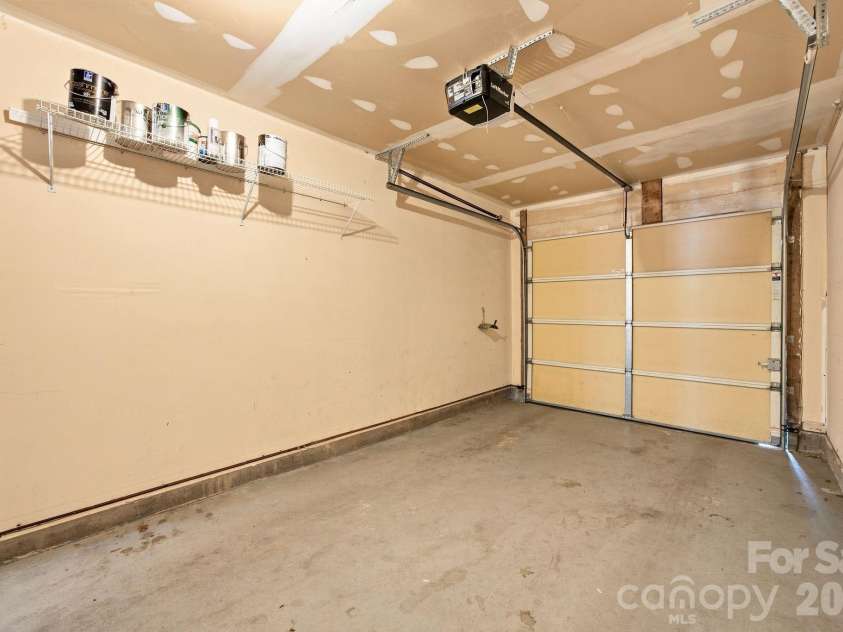 9415 Elizabeth Townes Lane, Charlotte, NC 28277.  MLS# CAR4413503, YatesRealty ID 22460. 