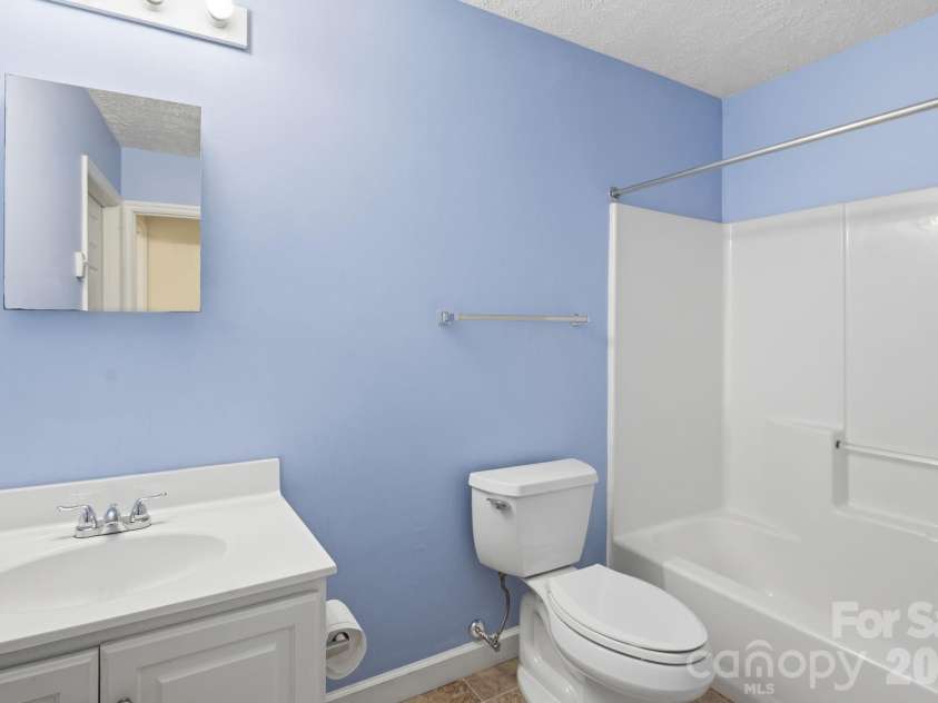 48 Mardell Circle, Asheville, NC 28806.  MLS# CAR4378796, YatesRealty ID 22461. Primary Bathroom 