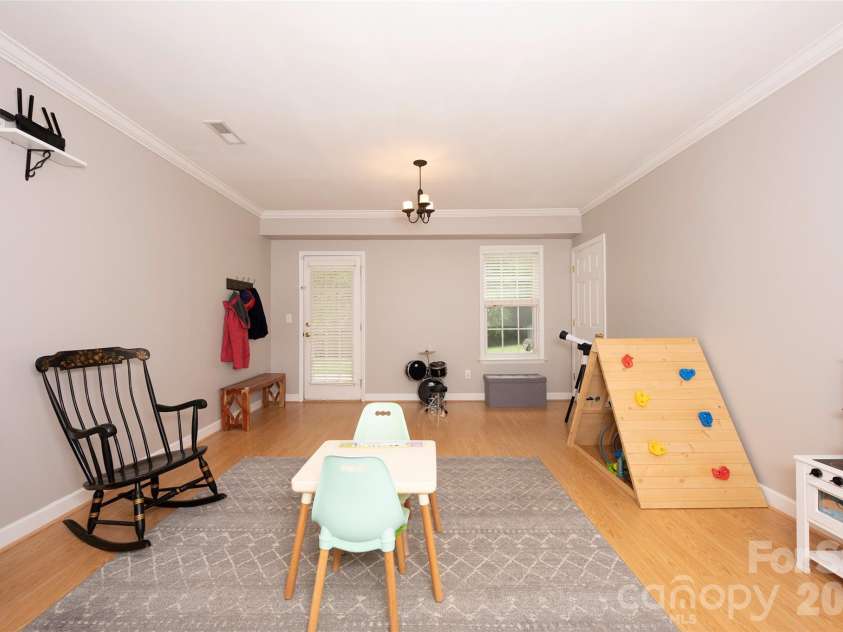 144 High Meadows Road, Advance, NC 27006.  MLS# CAR4381783, YatesRealty ID 22462. 
