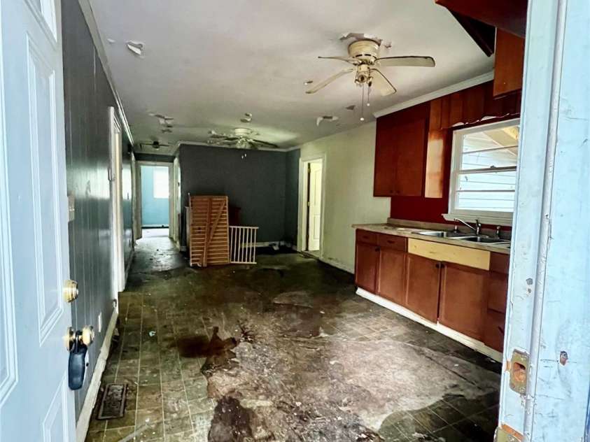 2201 Airdale Road, Lancaster, SC 29720.  MLS# CAR4268649, YatesRealty ID 22462. 