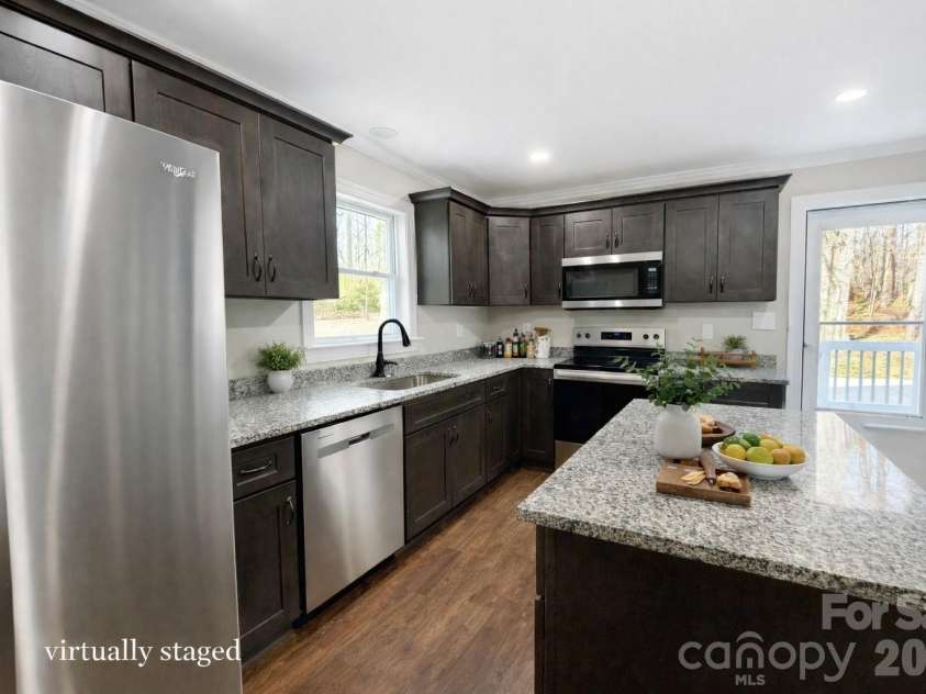 2201 Airdale Road, Lancaster, SC 29720.  MLS# CAR4268649, YatesRealty ID 22462. 