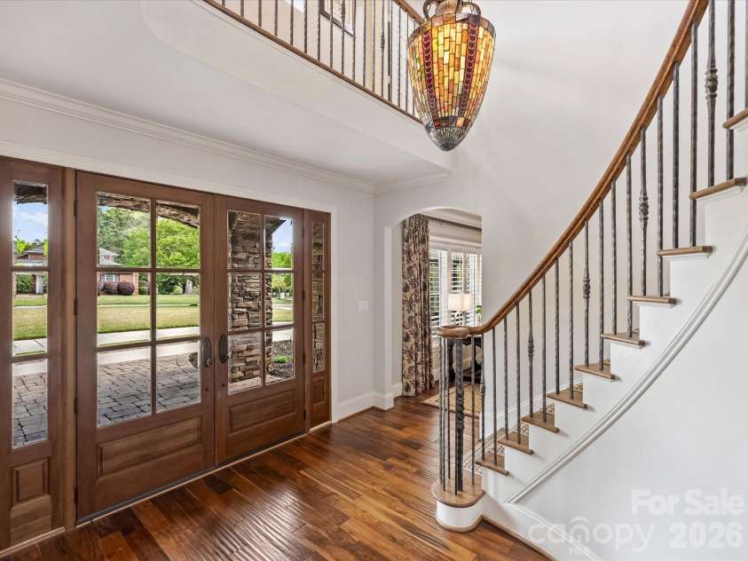 4330 Carmel Valley Road, Charlotte, NC 28226.  MLS# CAR4363703, YatesRealty ID 22463. Foyer