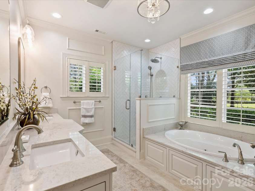4330 Carmel Valley Road, Charlotte, NC 28226.  MLS# CAR4363703, YatesRealty ID 22463. Primary Bathroom