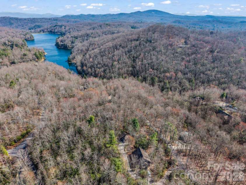 177 Tsisqua Circle, Brevard, NC 28712.  MLS# CAR4341526, YatesRealty ID 22465. 