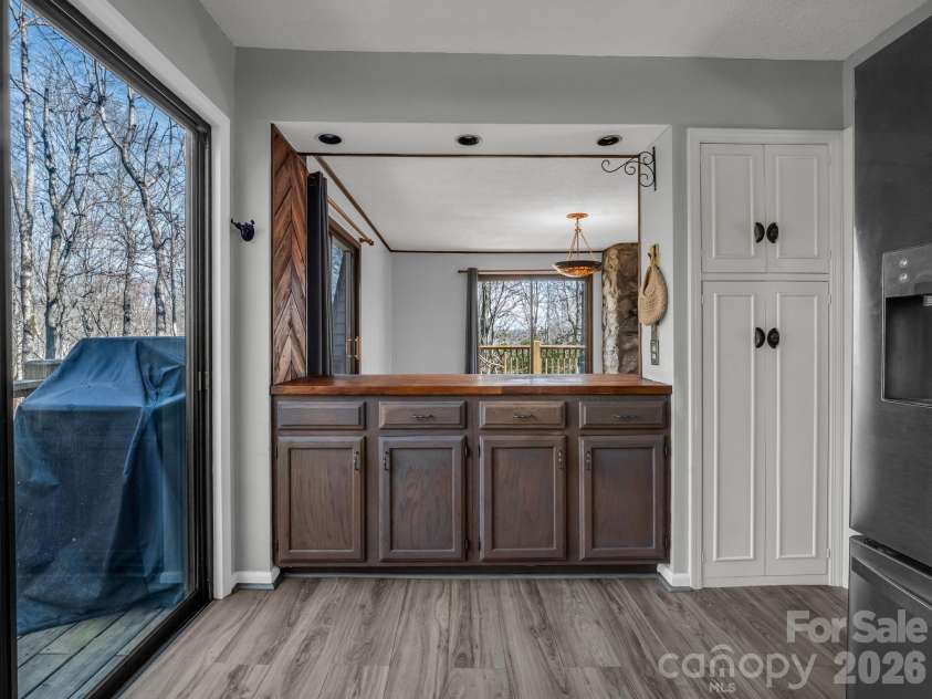 177 Tsisqua Circle, Brevard, NC 28712.  MLS# CAR4341526, YatesRealty ID 22465. 
