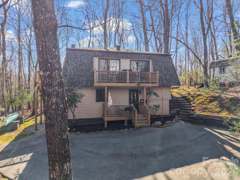 177 Tsisqua Circle, Brevard, NC 28712.  MLS# CAR4341526, YatesRealty ID 22465. Exterior