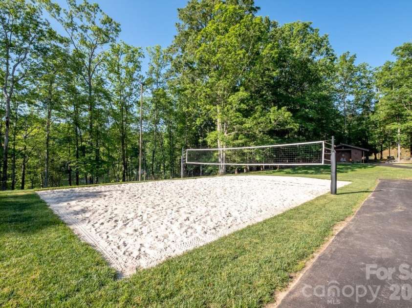 177 Tsisqua Circle, Brevard, NC 28712.  MLS# CAR4341526, YatesRealty ID 22465. Volleyball court