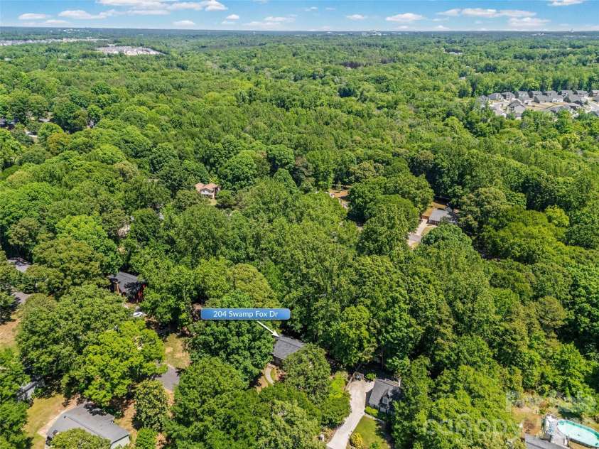 204 Swamp Fox Drive, Fort Mill, SC 29715.  MLS# CAR4368341, YatesRealty ID 22466. Aerial view