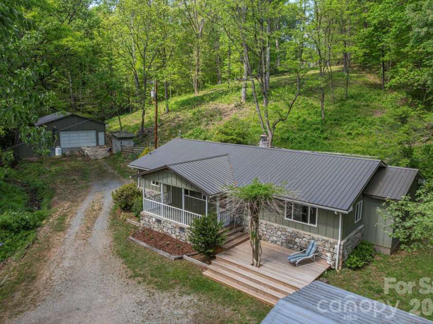 155 Old Starnes Cove Road, Asheville, NC 28806.  MLS# CAR4376505, YatesRealty ID 22467. 