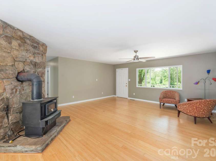 155 Old Starnes Cove Road, Asheville, NC 28806.  MLS# CAR4376505, YatesRealty ID 22467. 